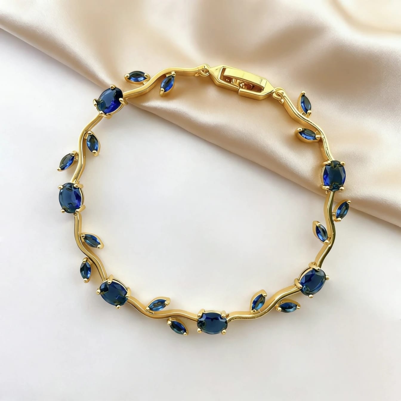Tulip Bracelet