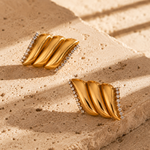 Malek Valentina Studs