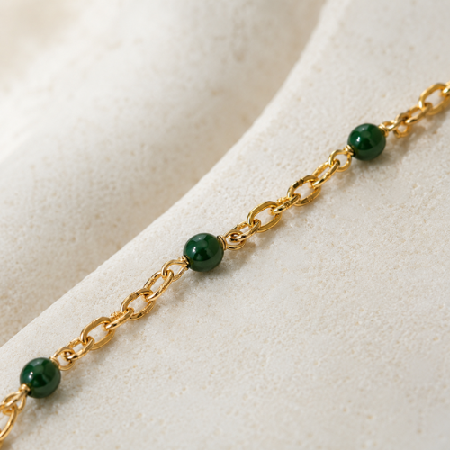 Minimal Green Neck Chain